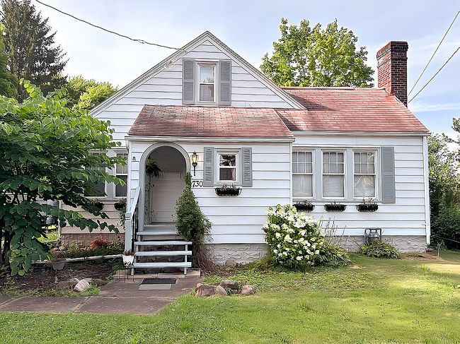 Photo of 730 Water St, Conneaut Lake, PA