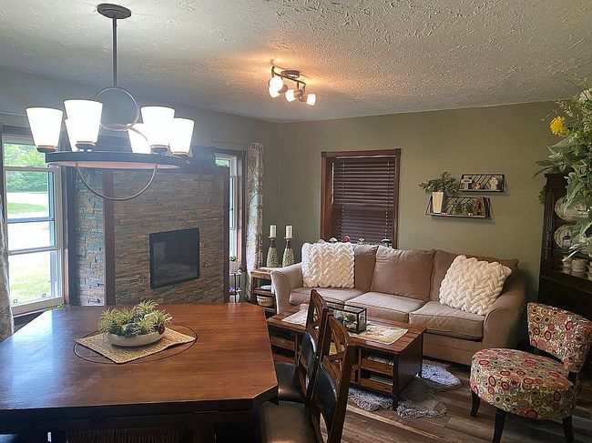 Photo of 240 6th St Ne, Perham, MN