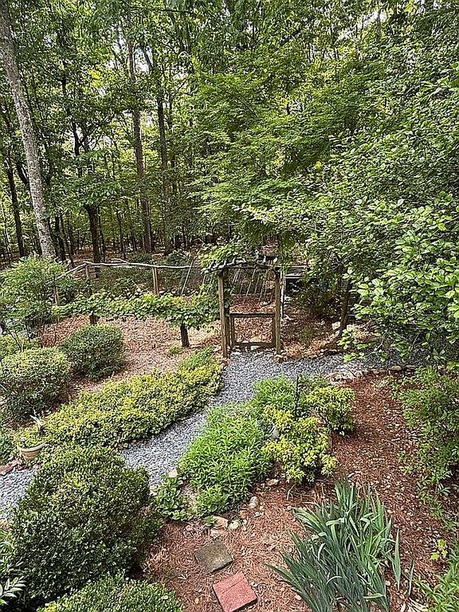 Image of 320 Mount Mcgruder Rd