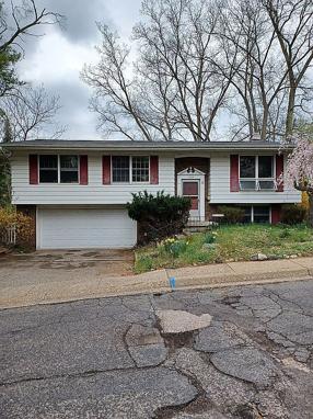 Preview of property located at 1014 Oakridge Dr