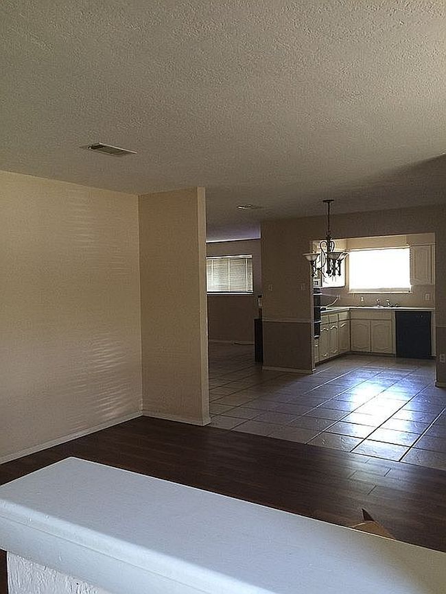 Additional photo 1 of property located at 2531 Glacier St