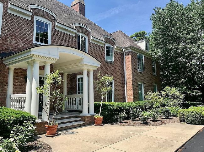 Photo of 568 Plymouth Dr, Inverness, IL