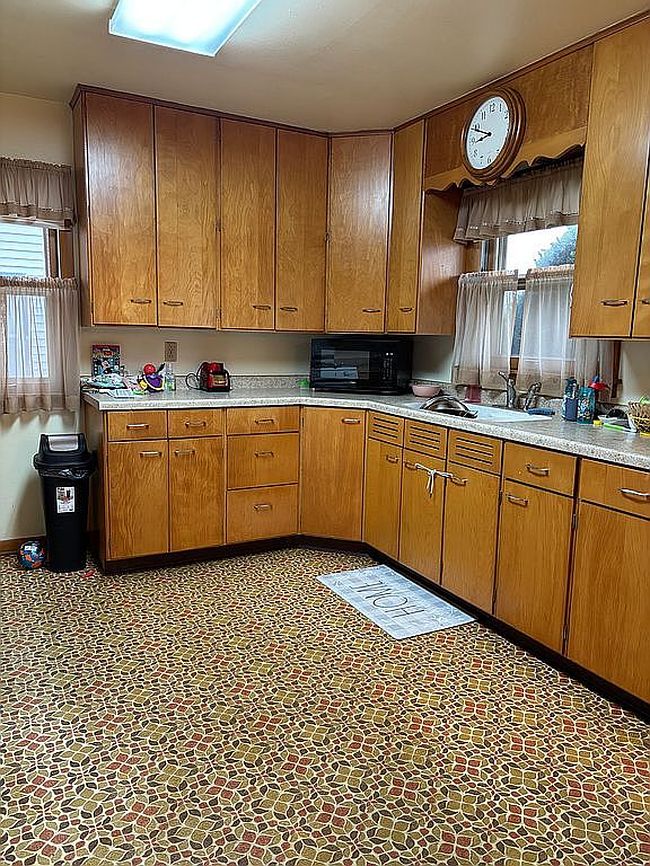 Photo of 133 E Greene St, Postville, IA