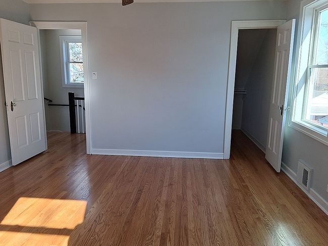 Image of 8739 S Sacramento Ave