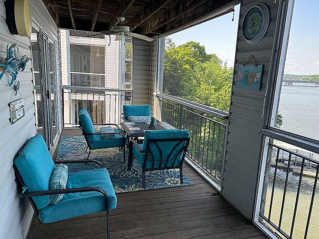 Image of 4897 Bridgepointe Dr
