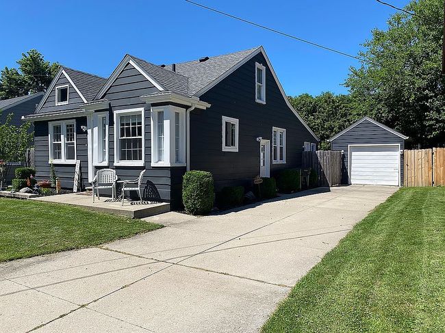 Additional photo 1 of property located at 22511 Sunnydale St