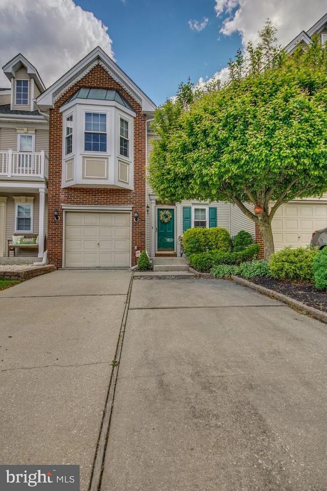 Additional photo of property located at 83 La Costa Dr