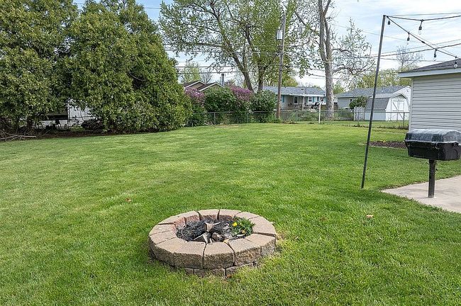 Image of 1102 Raney St