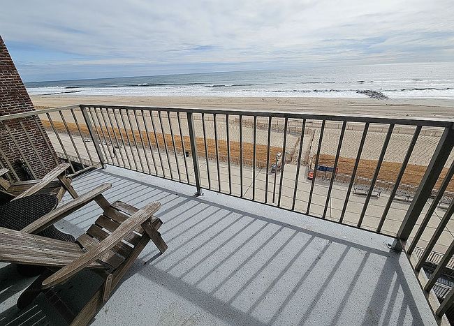 Photo of 125 Beach 124 St #6F, Rockaway Park, NY