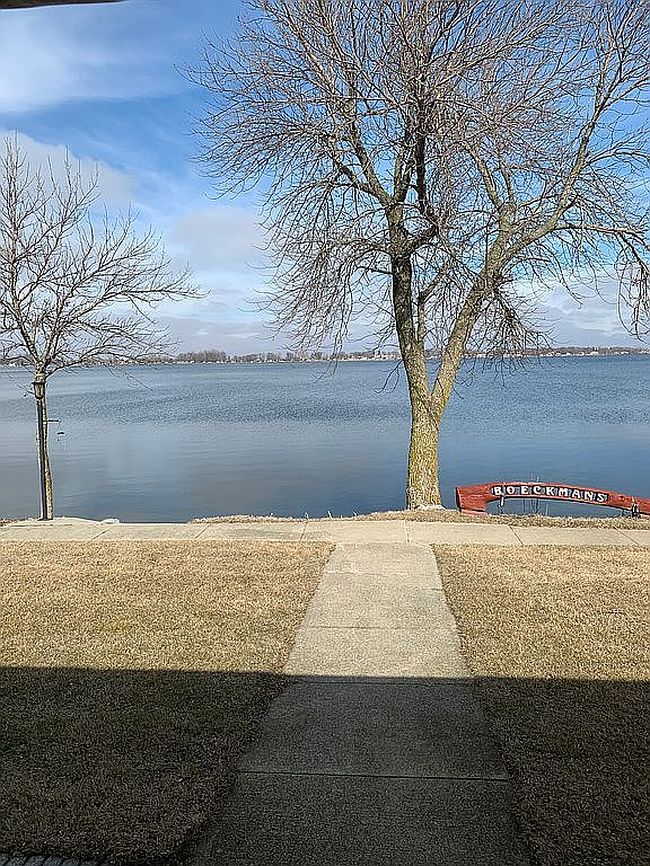 Image of 1030 Eastshore Dr