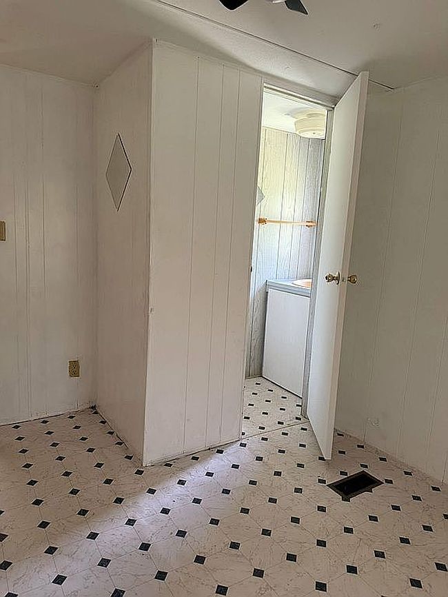 Photo of 100 Soto St, Interlachen, FL
