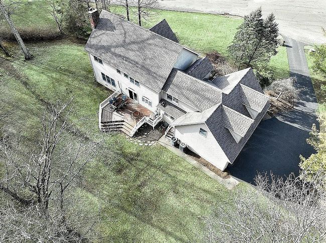 Photo of 35 Rose Hill Rd, Montebello, NY