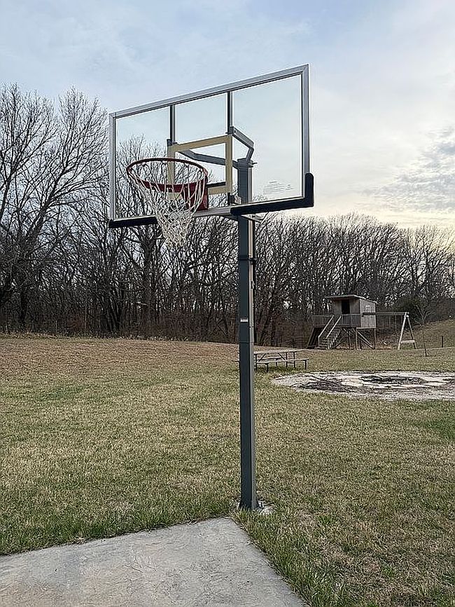 Image of 17236 Cardinal Dr