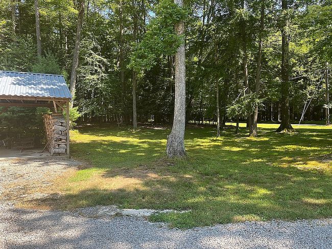 Photo of 1663 Roundtown Dr, Crown, PA