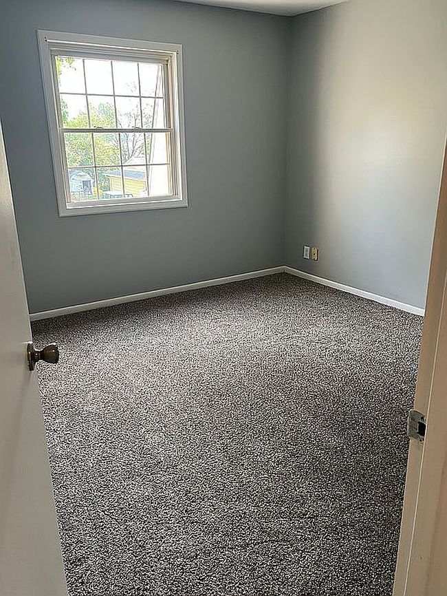 Photo of 213 Heritage Rd, Monticello, IN