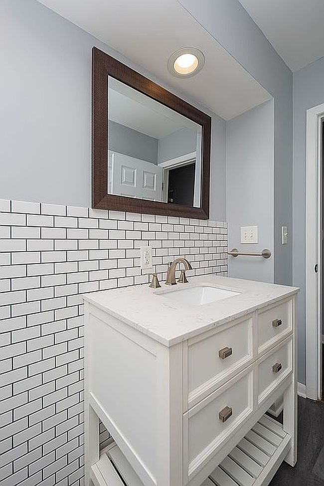 Image of 2004 Bellevue Ave