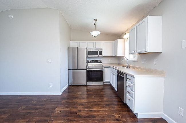 Image of 1871 13th St E