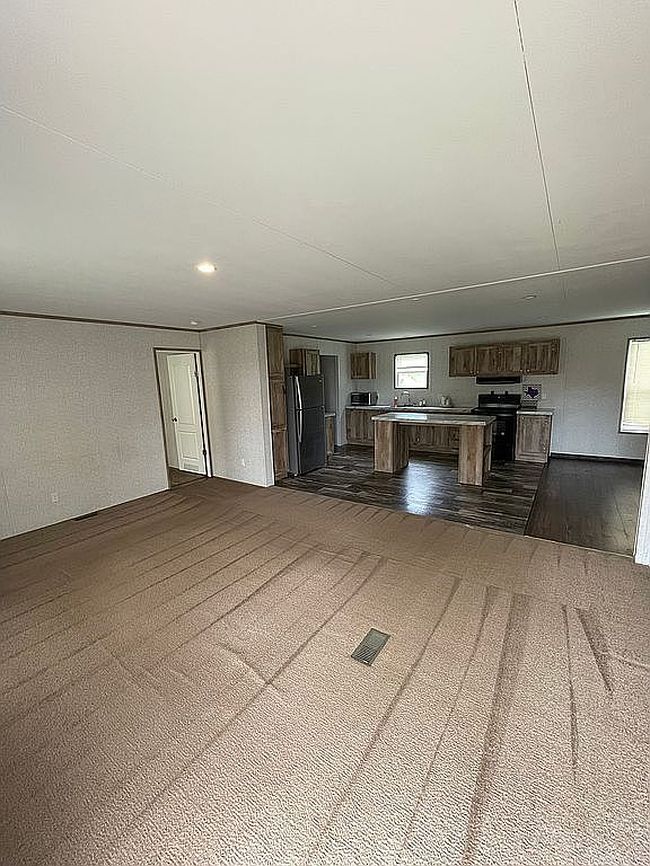 Photo of 8933 Karens Cor, Alvarado, TX