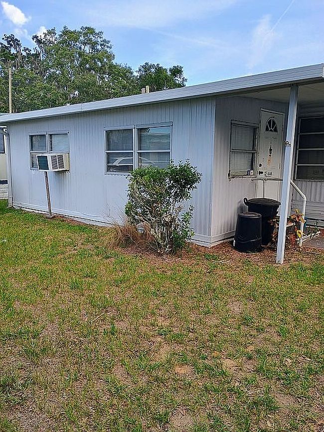 Additional photo 1 of property located at 646 Pear Ln