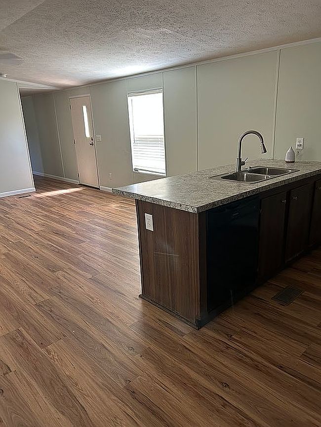 Photo of 1186 Mattoxtown Rd, Lawrenceburg, TN