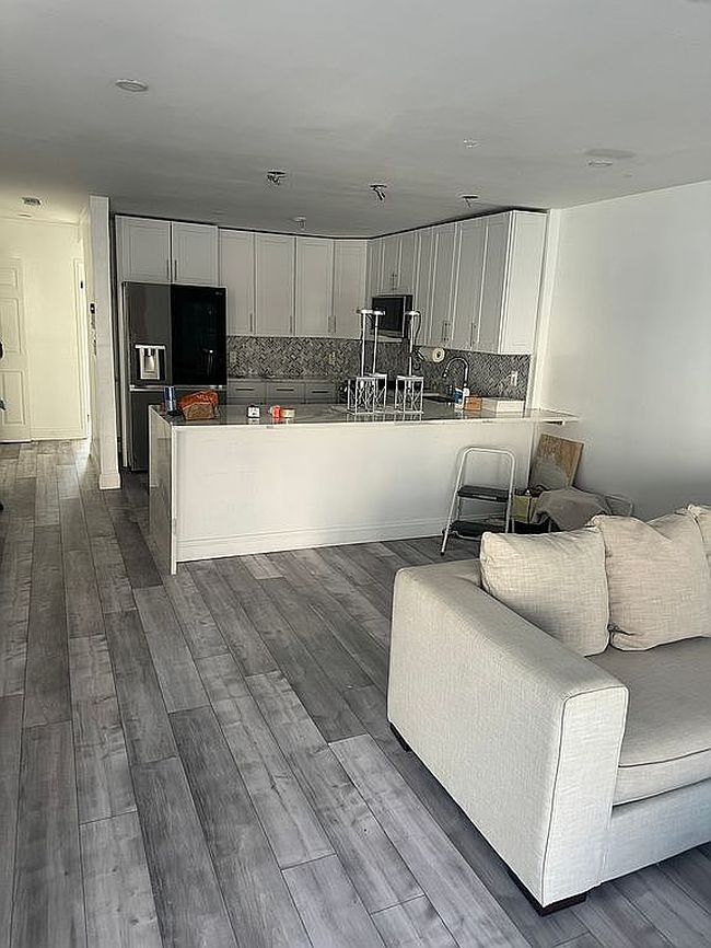Photo of 2716 Schurz Ave Apt B3, Bronx, NY