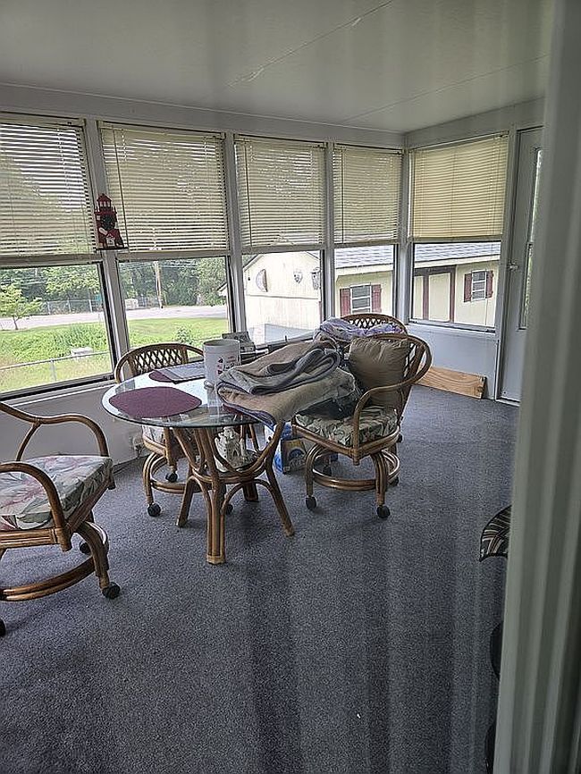 Photo of 92 New St, Oxford, NJ