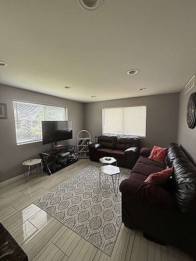 Photo of 7115 Payne Ave, Dearborn, MI