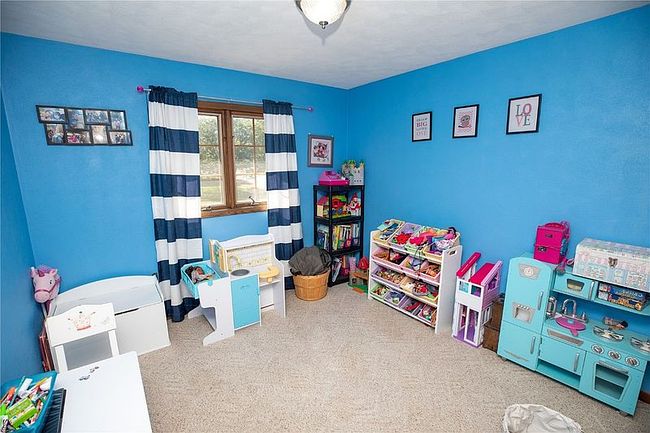 Additional photo 3 of property located at 1408 Royal Oak Ct