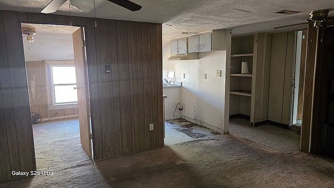 Image of 569 W 21st Ave
