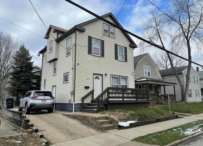 Photo of 279 Cross St, Akron, OH