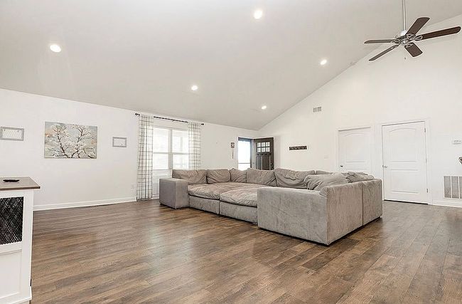 Preview of property located at 1516 Barnes School Rd