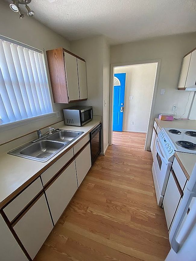 Image of 107 Creekview Dr
