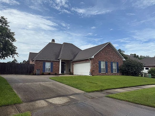 Photo of 13417 Russeau Ct, Baton Rouge, LA