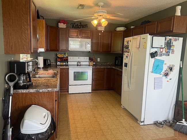 Image of 517 Hayfield Rd