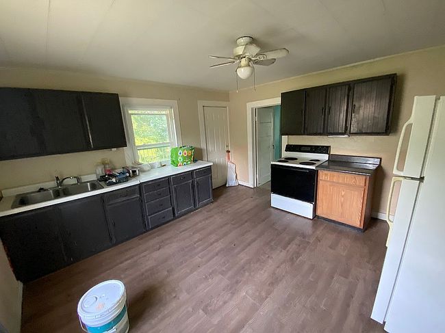 Photo of 809 Airport Rd S, Jasper, AL