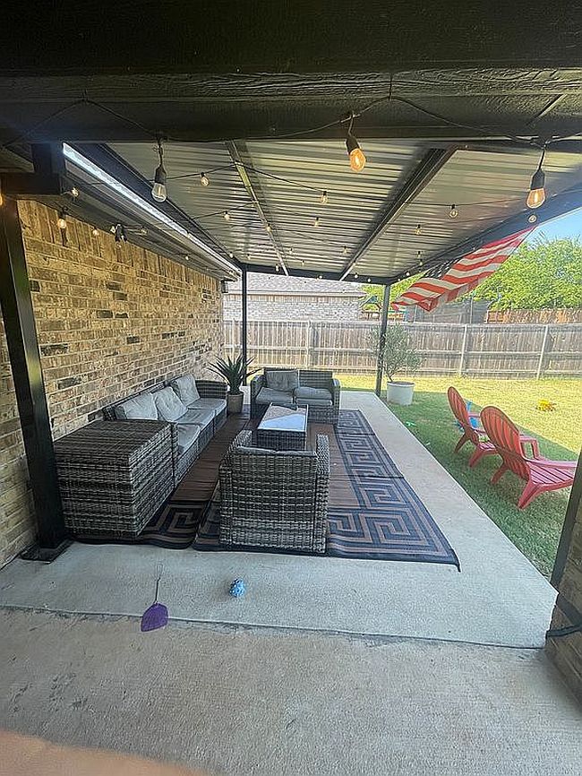 Photo of 111 Texoma Mdws, Pottsboro, TX