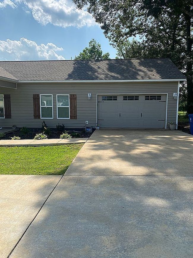 Additional photo 1 of property located at 525 Patterson