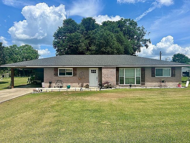 811 Schexnyder Rd, Mansura, LA