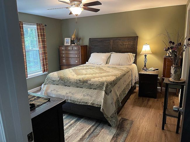 Image of 9 Tibbits Ln