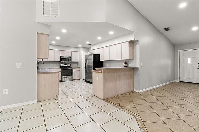 Image of 6515 W Cyrus St