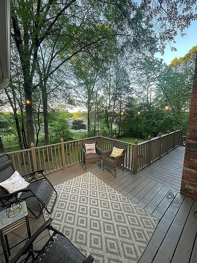 Image of 914 Skyline Dr