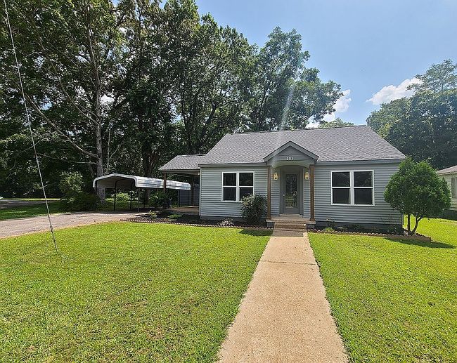 Photo of 305 Ethridge St, Dresden, TN