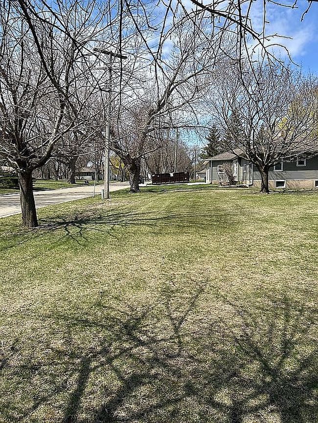 Image of 300 E Lyon St