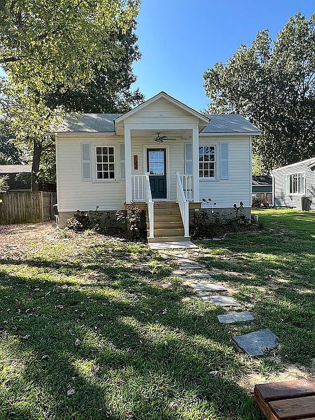 Photo of 122 Sulgrave St, Colonial Beach, VA