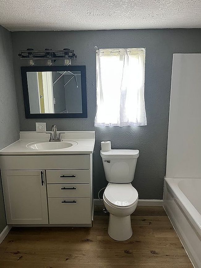 Additional photo 1 of property located at 1326 S 10th St