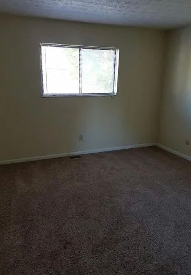Photo of 2428 Briers Dr, Columbus, OH