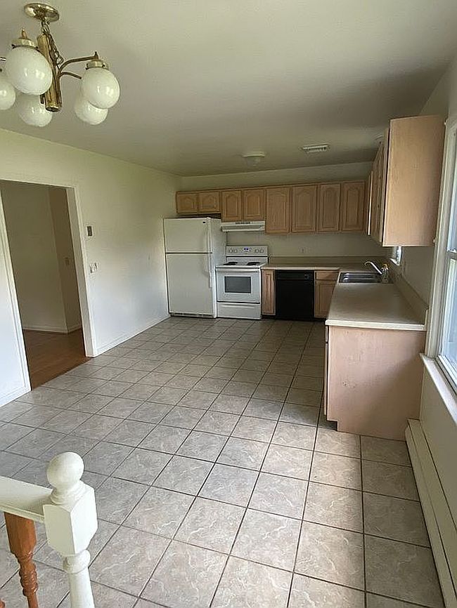 Photo of 815 North Dr, Blacksburg, VA