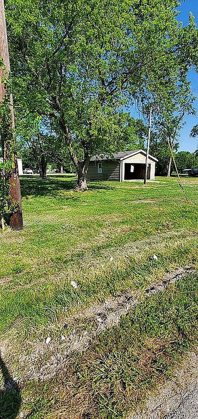 Photo of 11495 N Brownsville Rd, Mount Vernon, IL