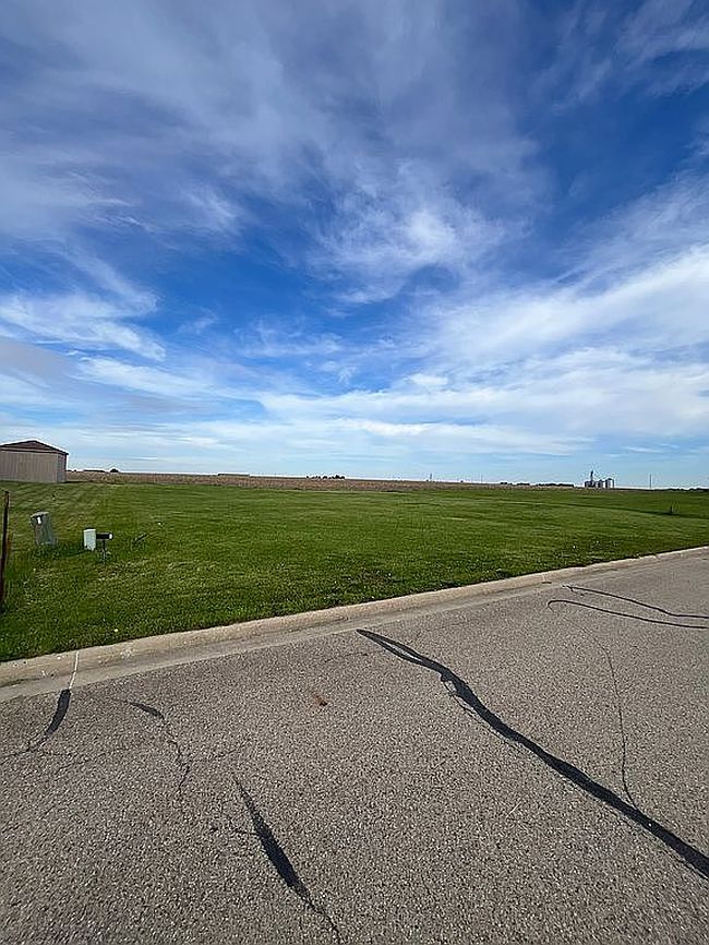 8 Stallion Way, Goodfield, IL