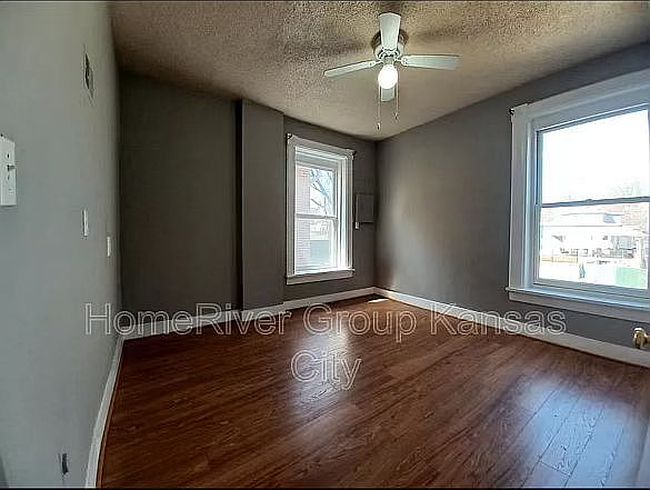 Image of 3226 Smart Ave